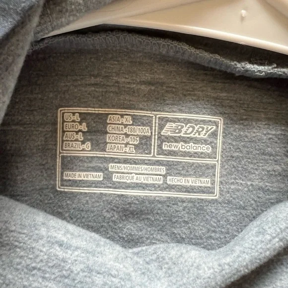 New Balance Thermal Running Pullover Hoodie - Picture 3 of 5